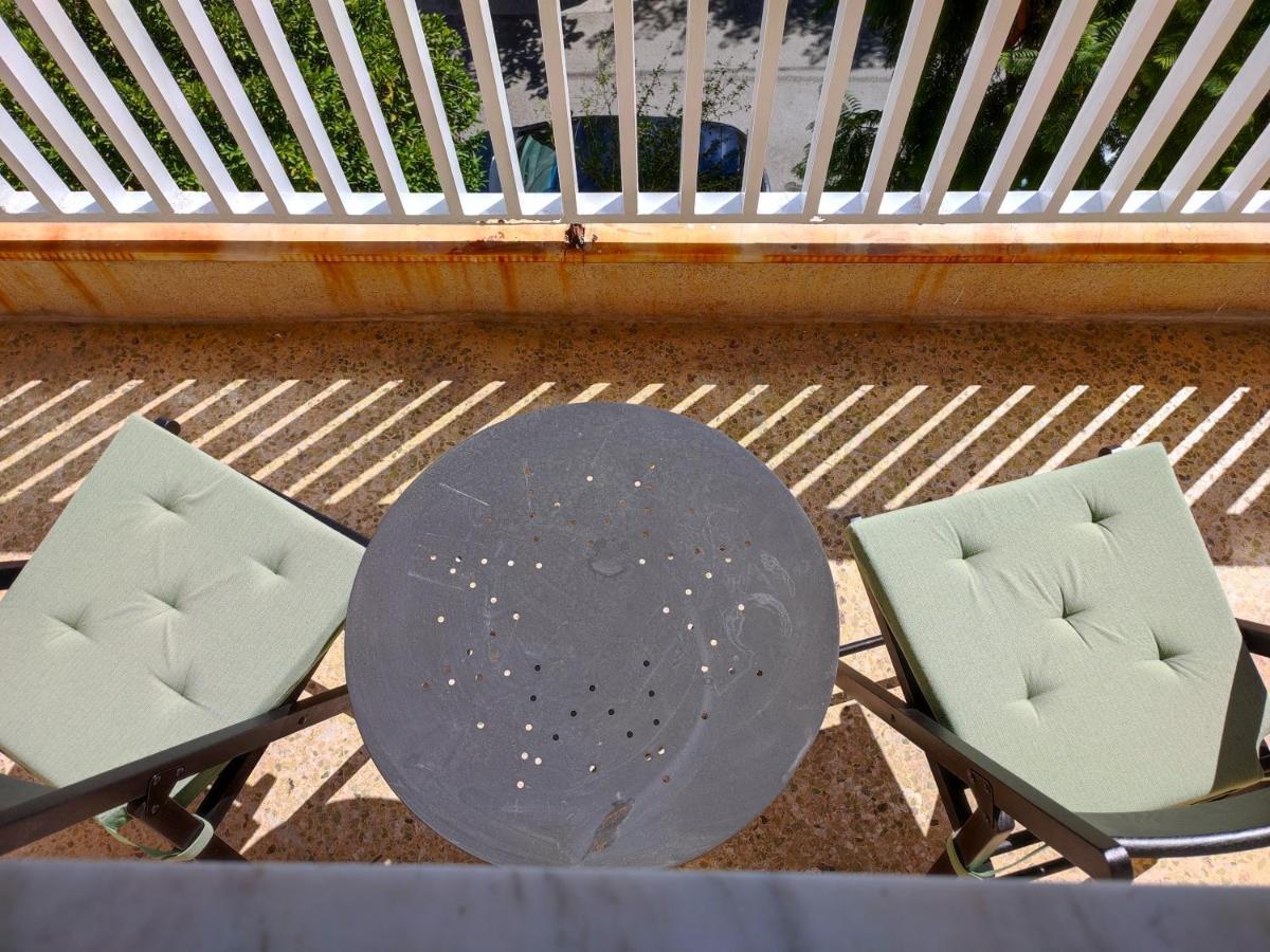 Vironos Extra Bright Apartment - Front Park And Monastery Atene Esterno foto