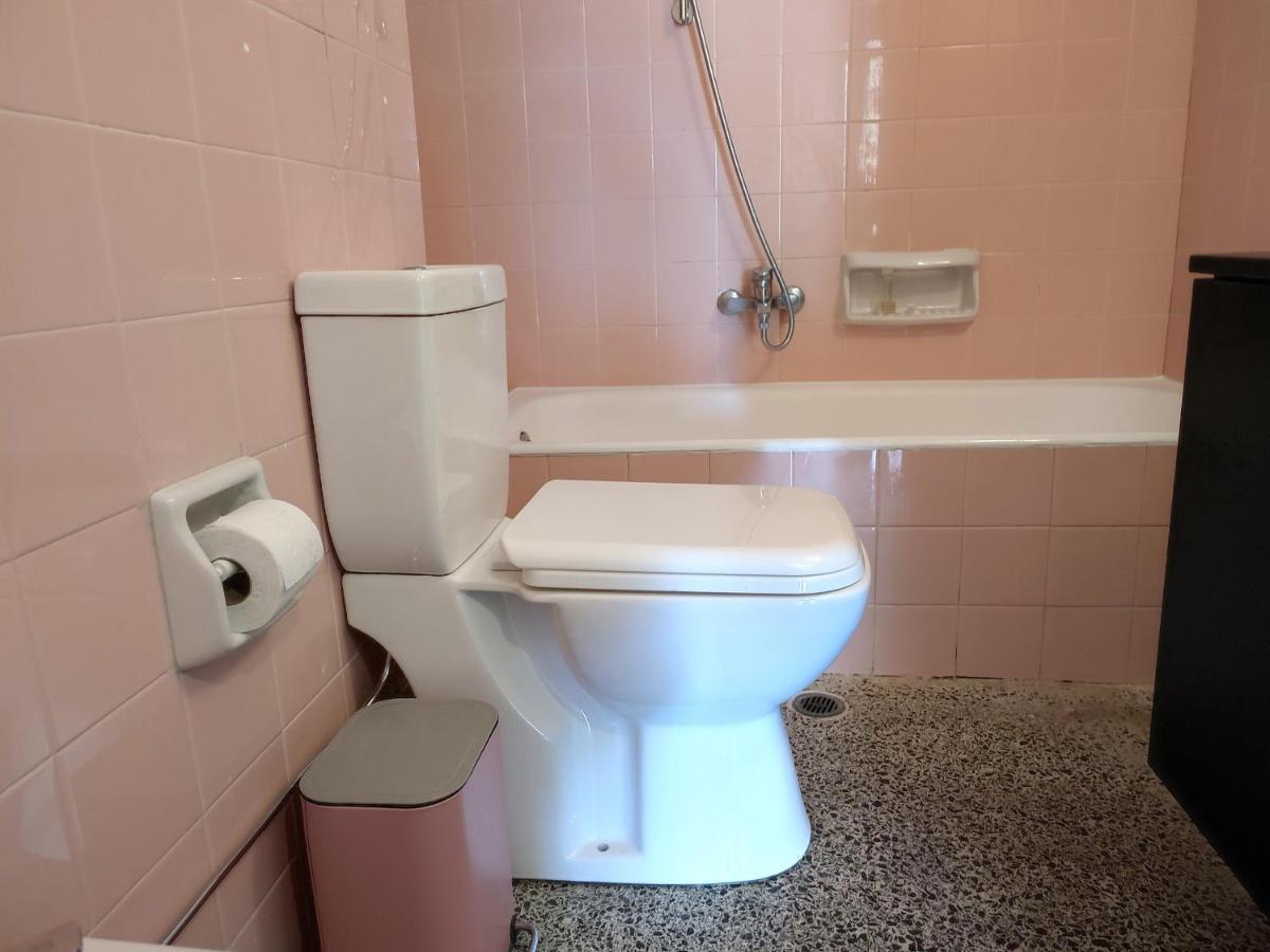 Vironos Extra Bright Apartment - Front Park And Monastery Atene Esterno foto